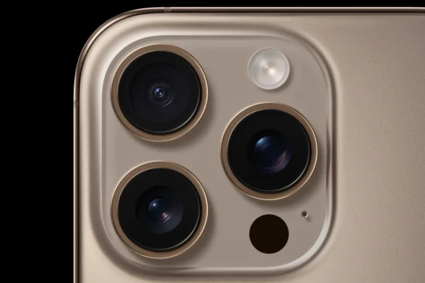 iPhone 16 Pro Max - Image 6